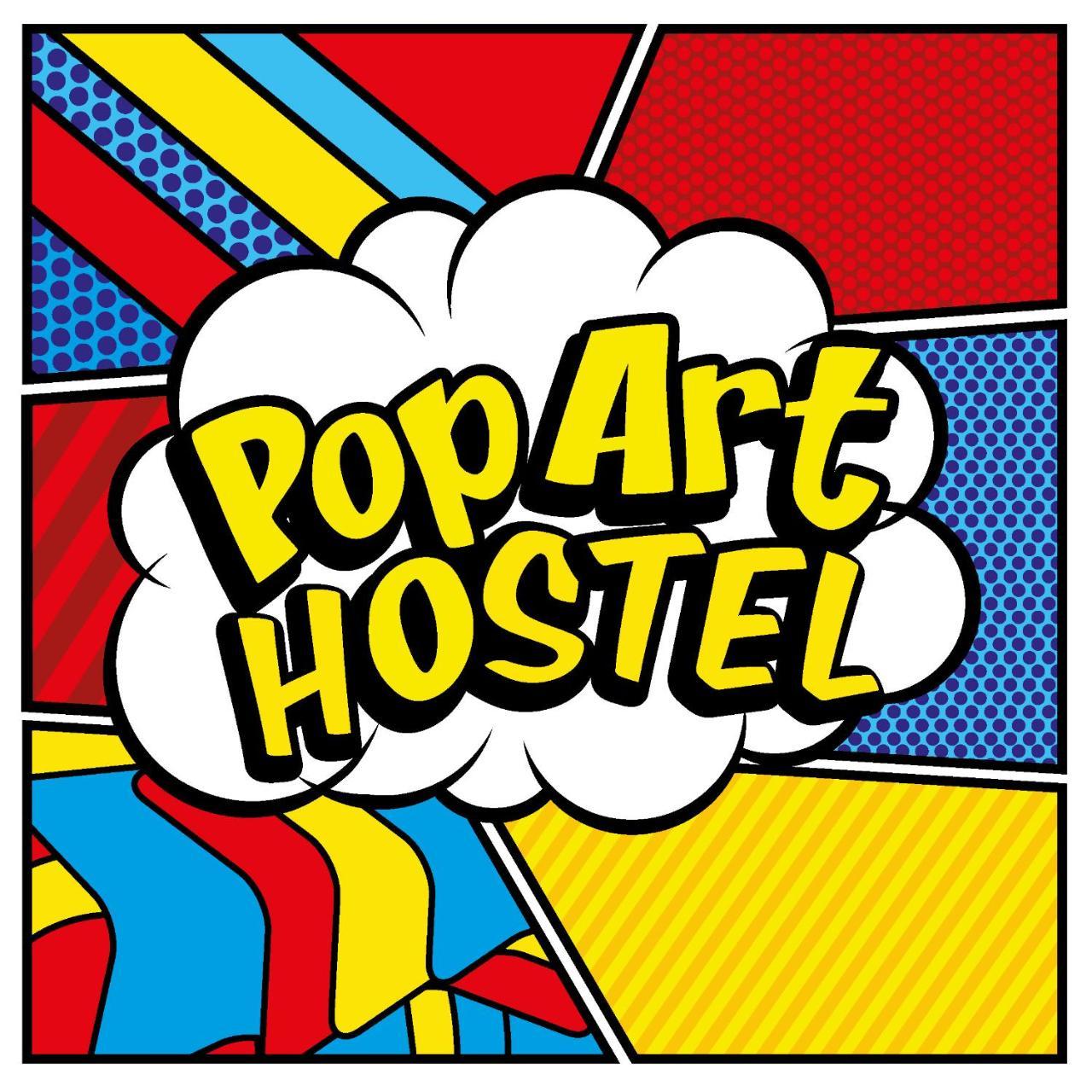 Pop Art Hostel Lviv Buitenkant foto