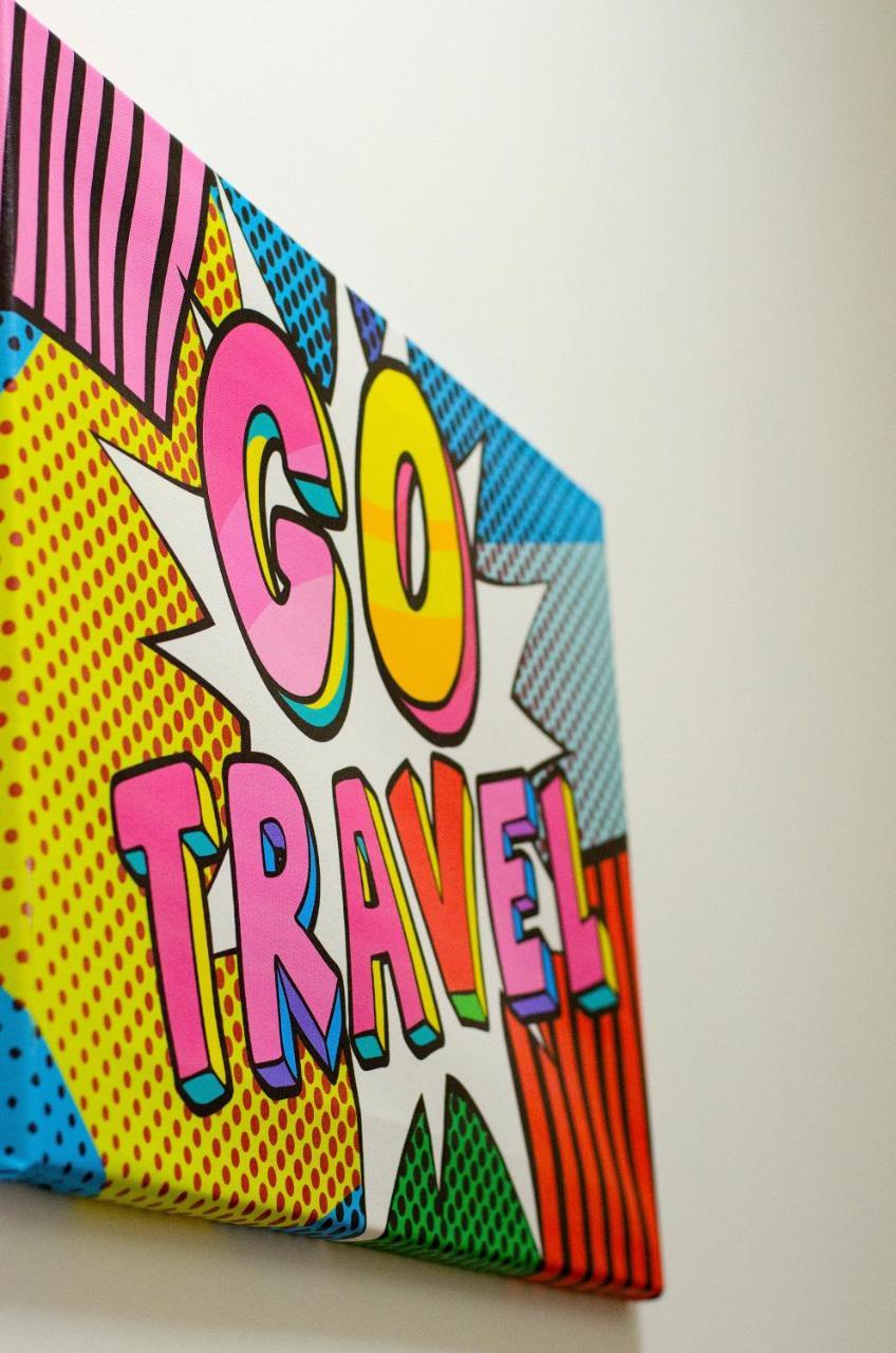 Pop Art Hostel Lviv Buitenkant foto
