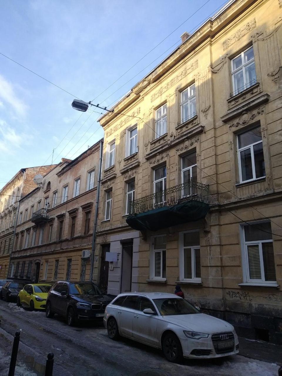 Pop Art Hostel Lviv Buitenkant foto